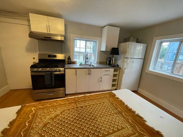 1BR/1BA In Law Adu · Oakland photo 3