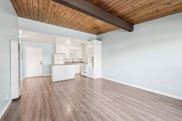 1BR/1BA Apartment on Linden Street Unit · Hayward photo 3