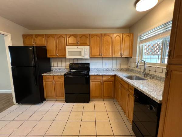 Farm Hill Manor Townhomes photo 3