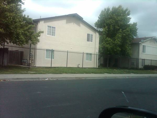 2BR/1BA Apartment · Antioch photo 4