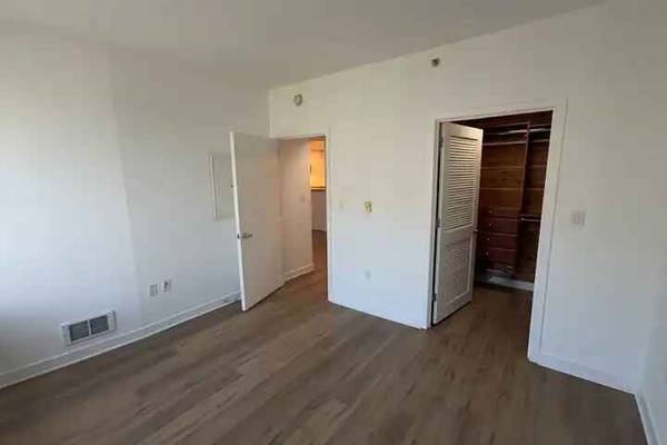 1BR/1BA Other on King St · San Francisco photo 2