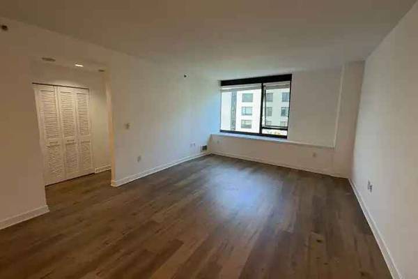1BR/1BA Other on King St · San Francisco photo 3
