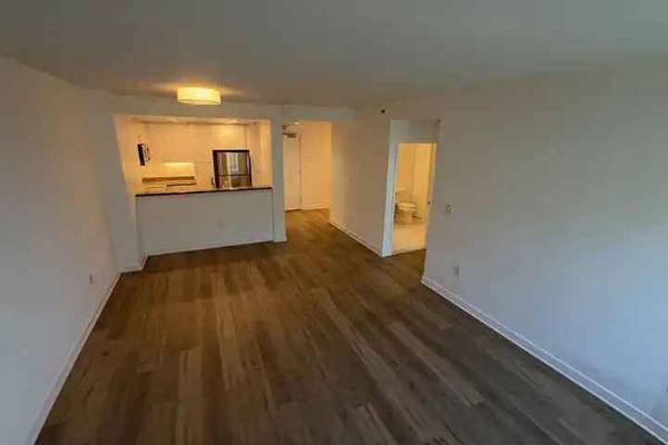 1BR/1BA Other on King St · San Francisco photo 4