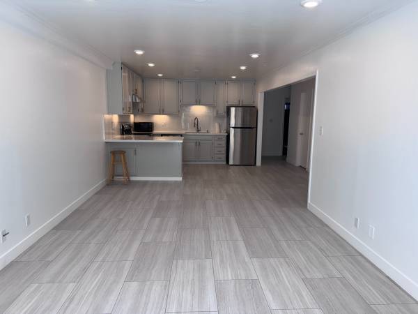 1BR/1BA Apartment · South San Francisco photo 4