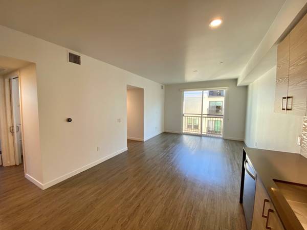 Apartments on Winslow Street · Redwood City photo 2