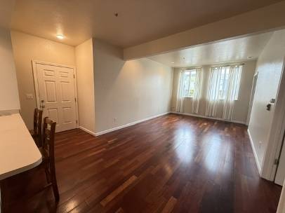 3BR/1BA Condo on Telegraph Avenue · Berkeley photo 4