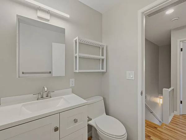 141-151 Oak Avenue photo 5