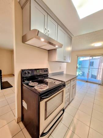 247 N Capitol Ave San Jose, CA 95127 photo 3