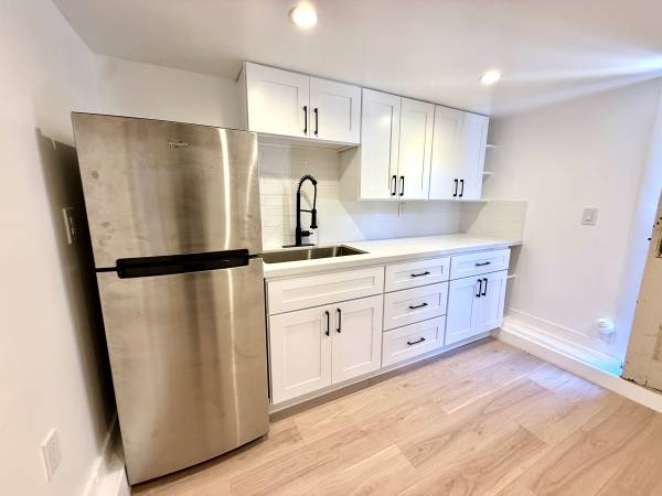 1BR/1BA Apartment on 51st · Oakland photo 3