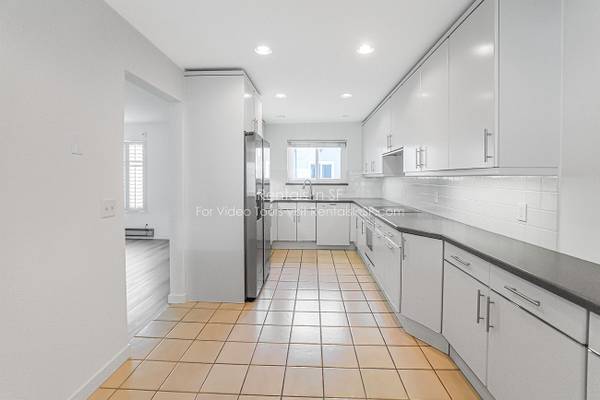 4BR/4BA Apartment · San Francisco photo 4