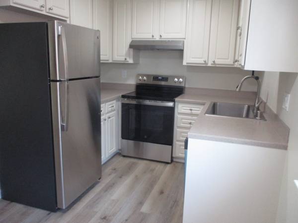 2BR/1BA Apartment on Pennsylvania Ave. · Santa Cruz photo 4