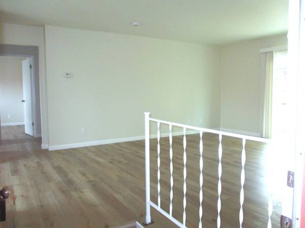 2BR/1BA Apartment on Pennsylvania Ave. · Santa Cruz photo 2