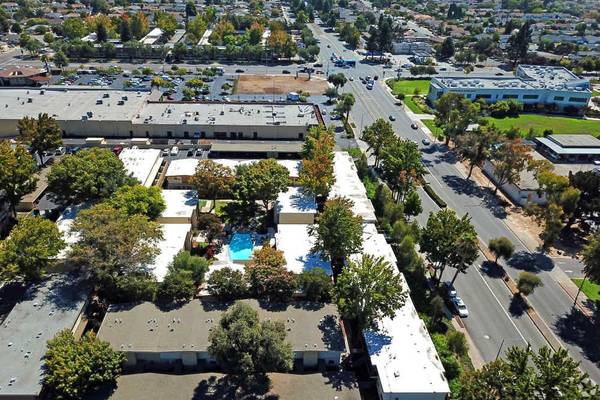 Apartments on Blacow Road · Fremont photo 3