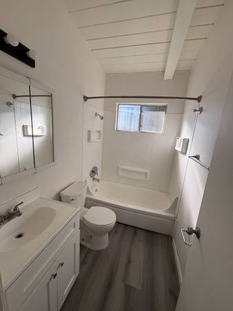 Manchester Apartments photo 2