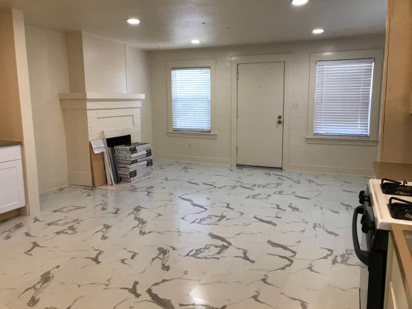 1BR/1BA Duplex on Adams · Redwood City photo 3