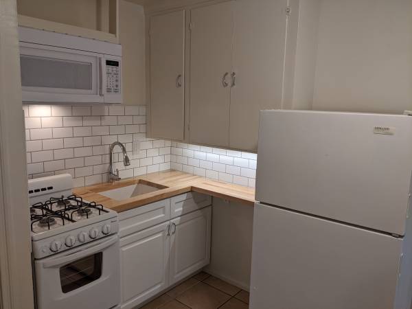 2BR/1BA Apartment on Cliff Street · Santa Cruz photo 2