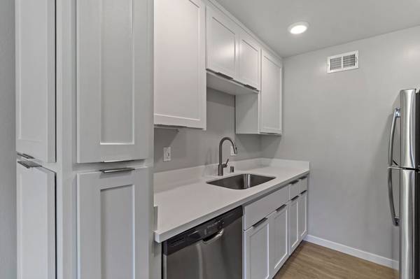 Apartments on California Street · Mountain View