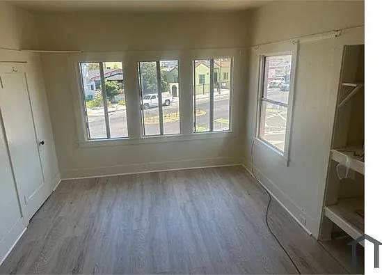 5125 Bancroft Ave Oakland, CA 94601 photo 3