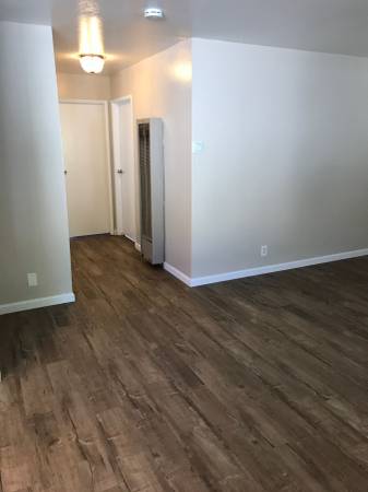 Apartments on Del Mar Ave Apt 3 · Hayward photo 2