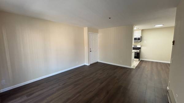 Condos on Hesperian Blvd · San Leandro photo 4