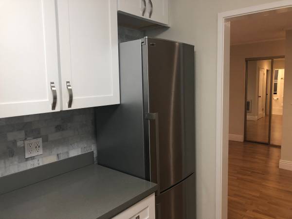 1BR/1BA Apartment · Oakland photo 2