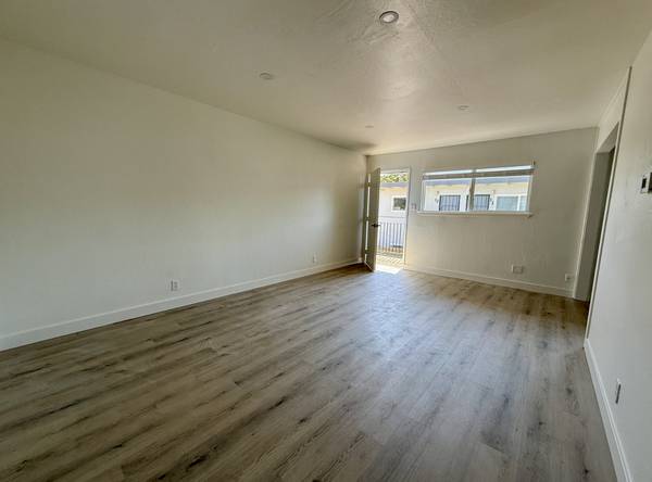 2BR/1BA Single Family House · Novato photo 4