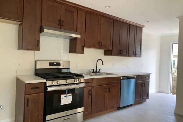 1BR/1BA Other on Scott Avenue · Redwood City photo 3