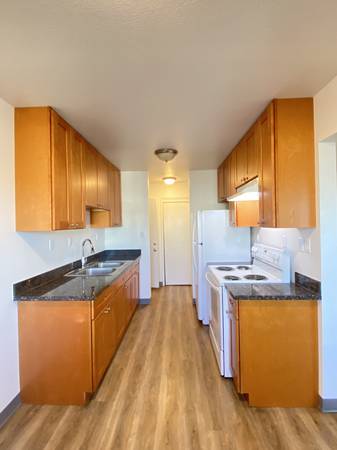 2BR/1BA Apartment on Ross Cir · San Jose photo 3