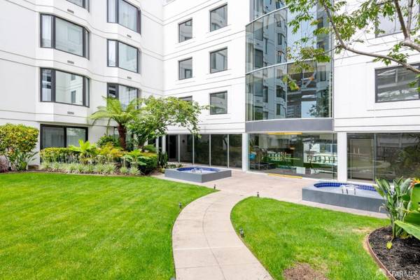 1BR/1BA Condo on Harrison St · San Francisco photo 3