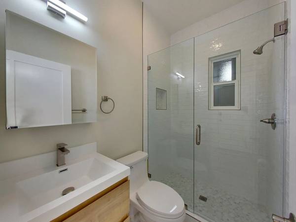 2BR/1BA Apartment on Green St · San Francisco photo 5