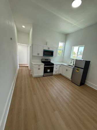 3238 Adeline St Oakland, CA 94608 photo 5