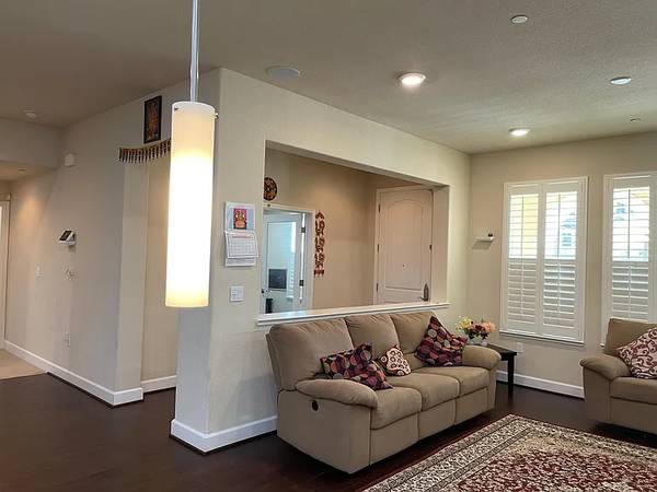 3361 Central Pkwy Dublin, CA 94568 photo 5