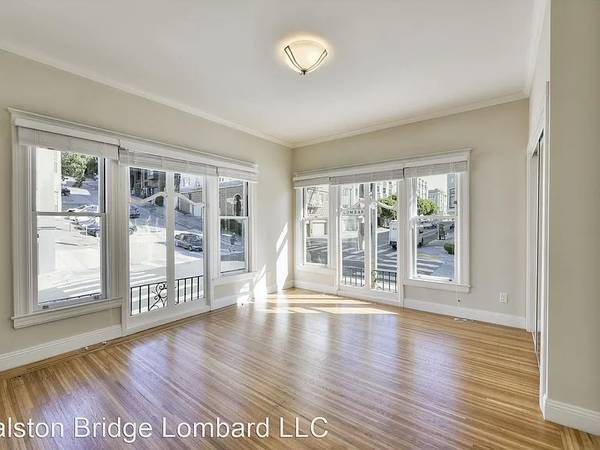 1BR/1BA Apartment on Lombard St · San Francisco photo 4