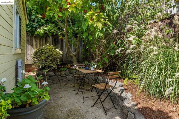 5373 James Ave Oakland, CA 94618 photo 2