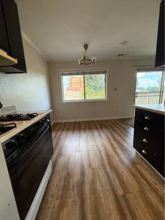1BR/1BA Condo on West L Street · Port Costa photo 5