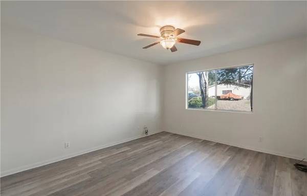 1BR/1BA Apartment · Pleasanton photo 5