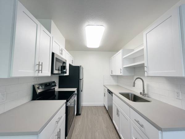 1BR/1BA Apartment on North Lake Drive Near Stagecoach · Dublin