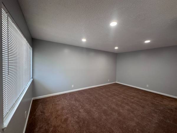 1BR/1BA Apartment on 39th Ave · Oakland photo 4