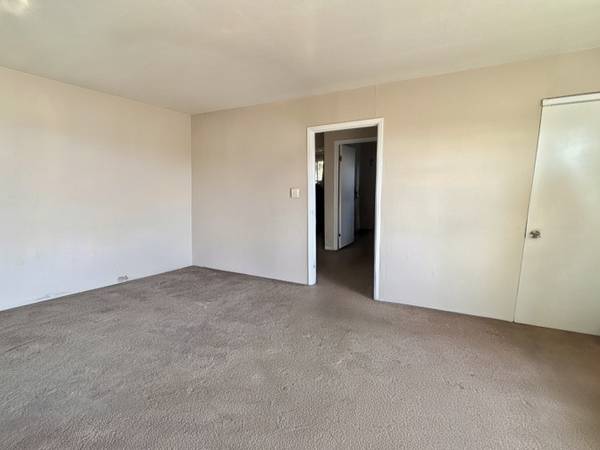 Apartments on Bayview Ave · El Cerrito photo 5