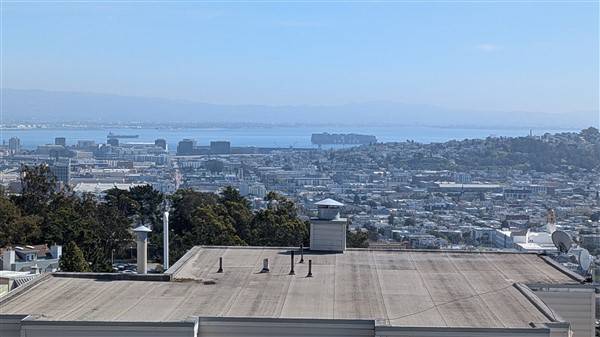 2BR/1BA Apartment · San Francisco photo 5