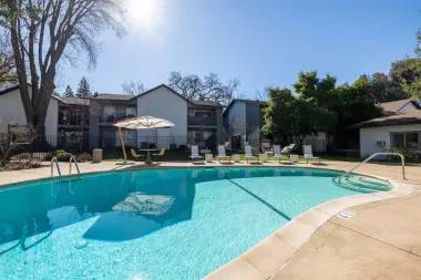 Apartments on Valley Creek · Danville photo 2