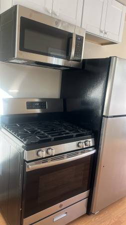 1BR/1BA Single Family House · Santa Rosa photo 3