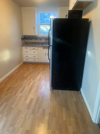 1BR/1BA Single Family House · Santa Rosa photo 4