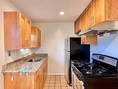 1BR/1BA Apartment on Hess Road · Redwood City photo 2