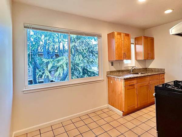 1BR/1BA Apartment on Hess Road · Redwood City photo 3