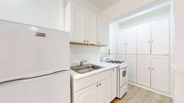 0BR/1BA Apartment on Taylor St - 101 · San Francisco photo 2