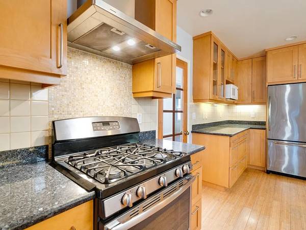 3BR/3BA Other on 14th Ave · San Francisco photo 5