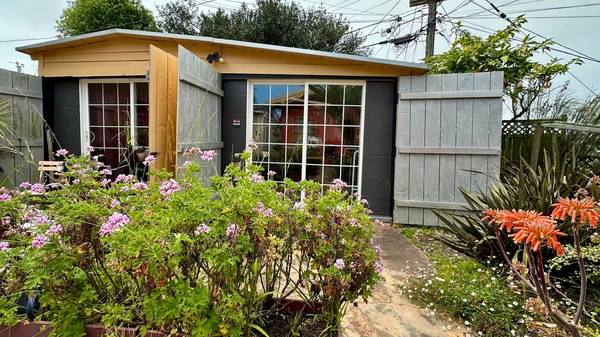 1BR/1BA Single Family House on Victoria St · San Francisco photo 4