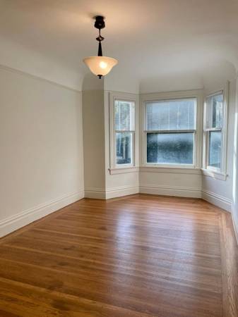 2BR/1BA Flat · San Francisco photo 2