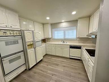 11037 Linda Vista Dr Cupertino, CA 95014 photo 2